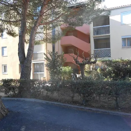 A La Apartment